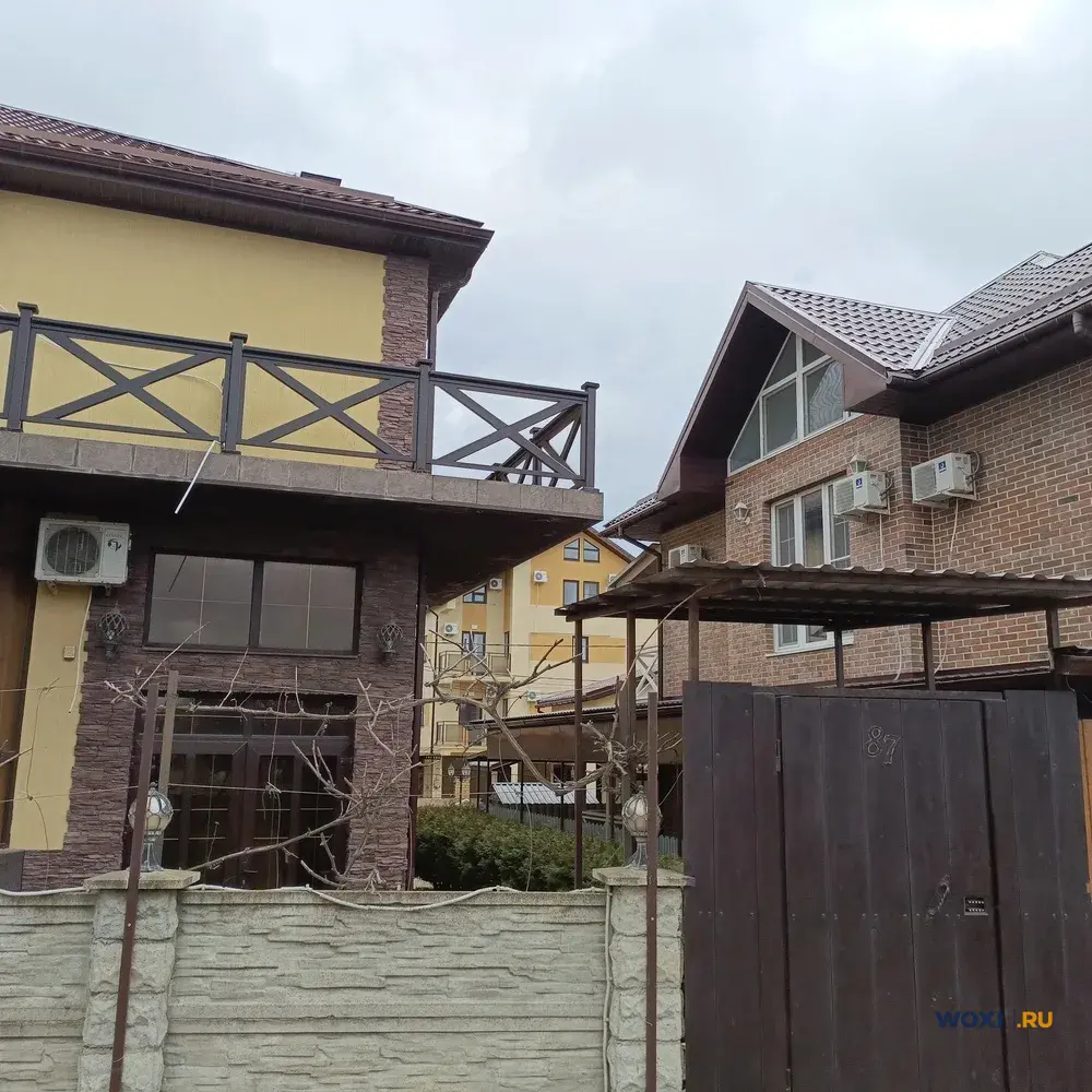 Дом 364 м² на участке 9 сот.