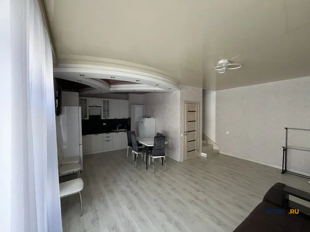 3-комн. квартира, 98 м², 2/3 эт.
