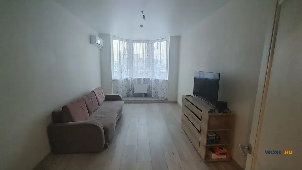2-комн. квартира, 65 м², 2/18 эт.
