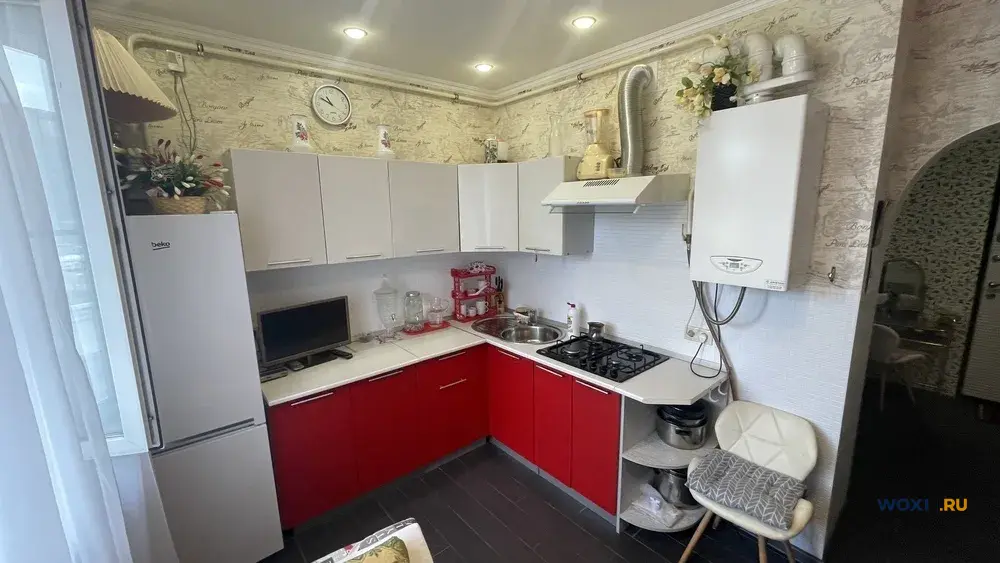 2-комн. квартира, 40 м², 1/9 эт.