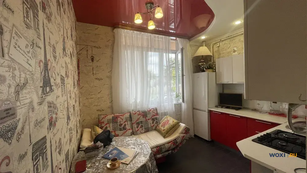2-комн. квартира, 40 м², 1/9 эт.