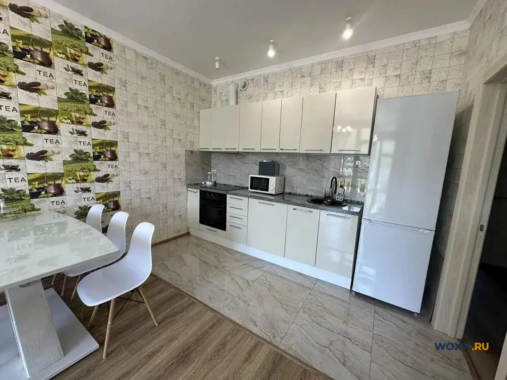 2-комн. квартира, 77 м², 3/3 эт.