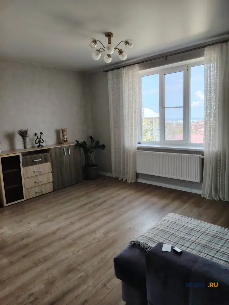 Дом 180 м² на участке 5 сот.