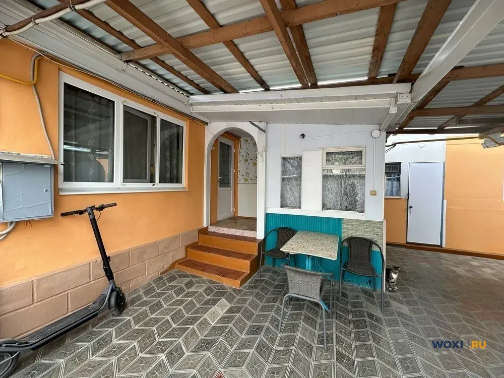 Дом 220 м² на участке 4 сот.