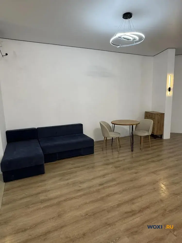 2-комн. квартира, 62 м², 1/8 эт.