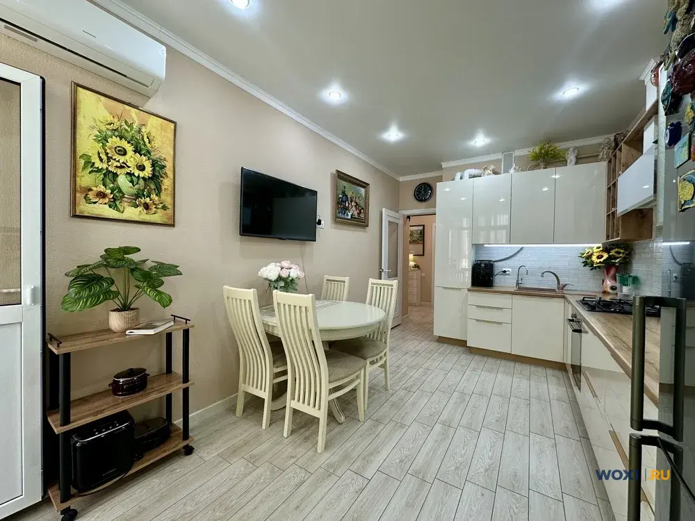 2-комн. квартира, 72 м², 3/4 эт.