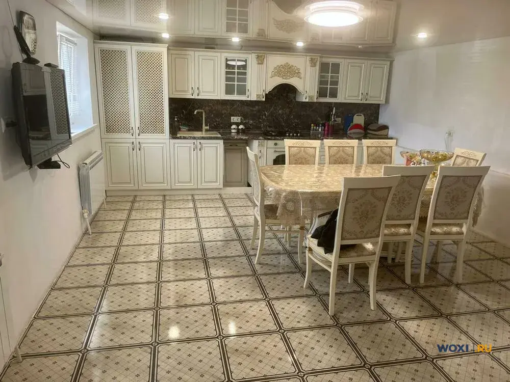Дом 180 м² на участке 16 сот.