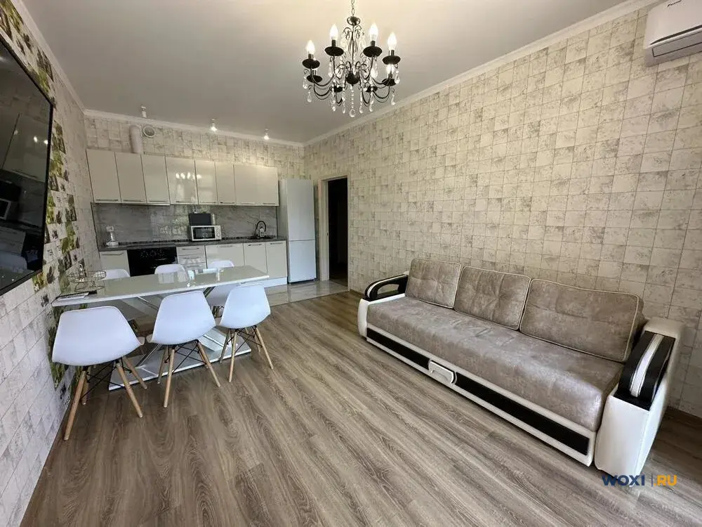 2-комн. квартира, 77 м², 3/3 эт.