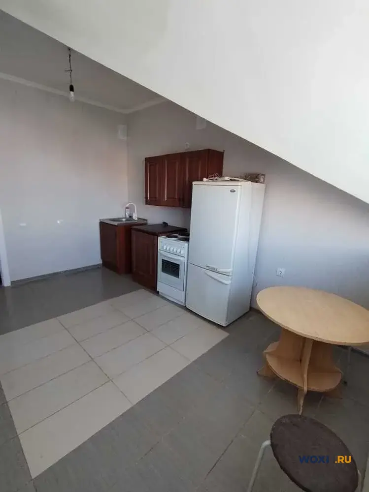 1-комн. квартира, 42 м², 3/3 эт.