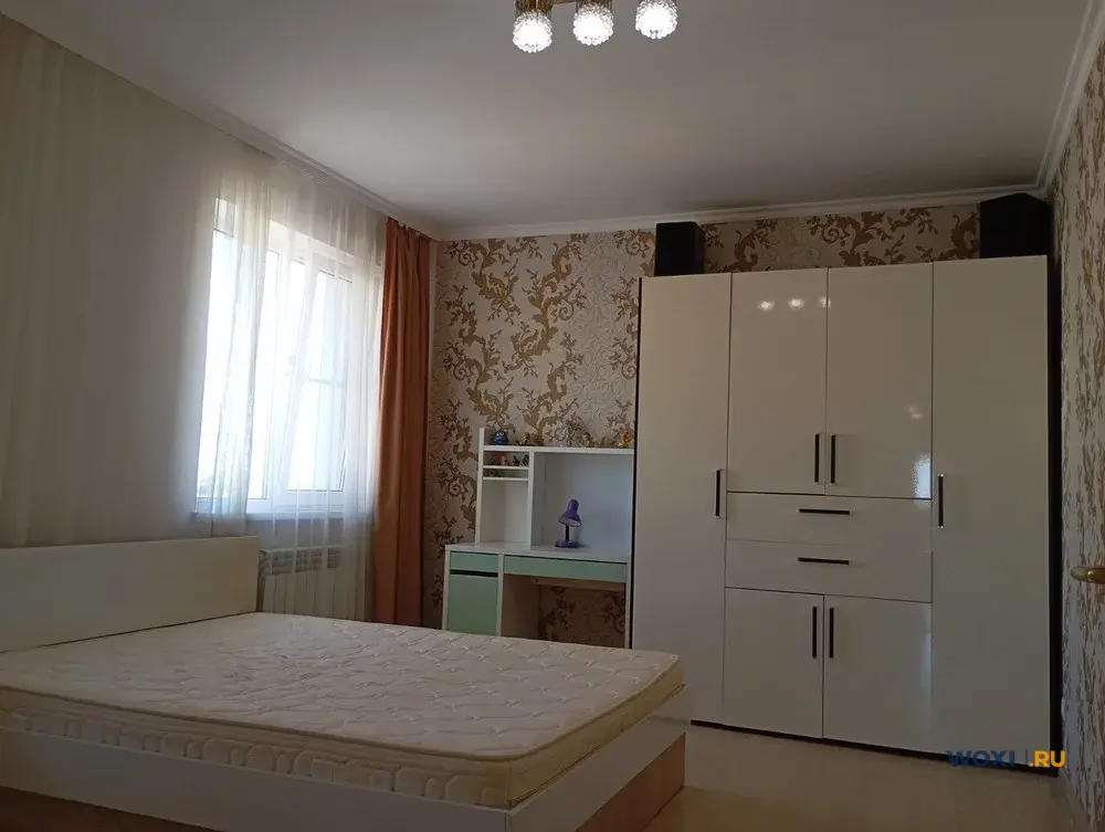 2-комн. квартира, 77 м², 8/9 эт.