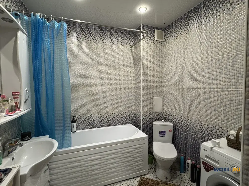 2-комн. квартира, 64 м², 4/4 эт.