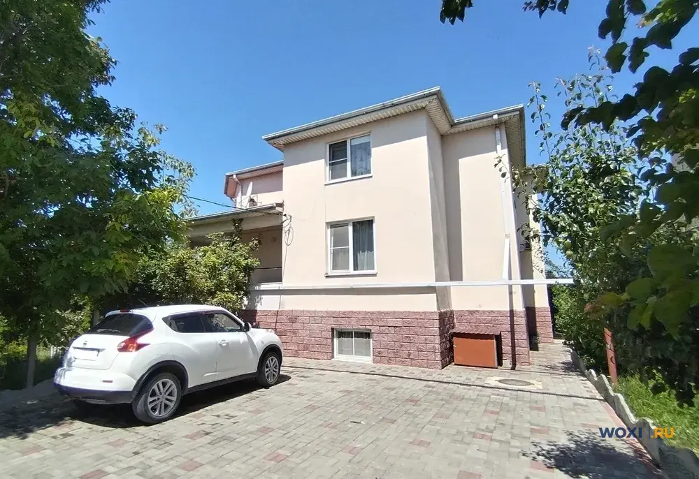 Дом 462 м² на участке 10 сот.
