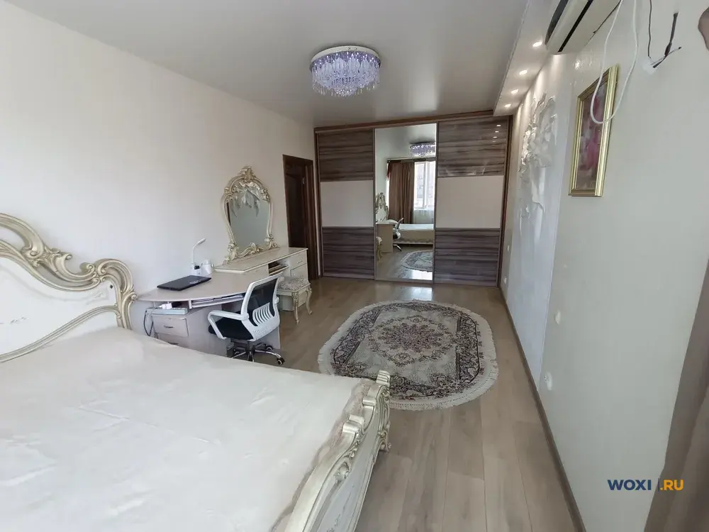 2-комн. квартира, 78 м², 3/12 эт.