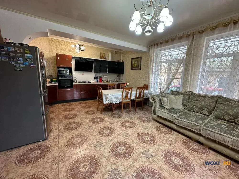 Дом 273 м² на участке 5 сот.