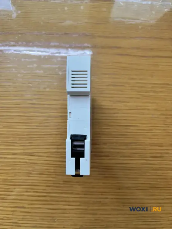 Реле контроля напряжения Schneider RM17UBE15
