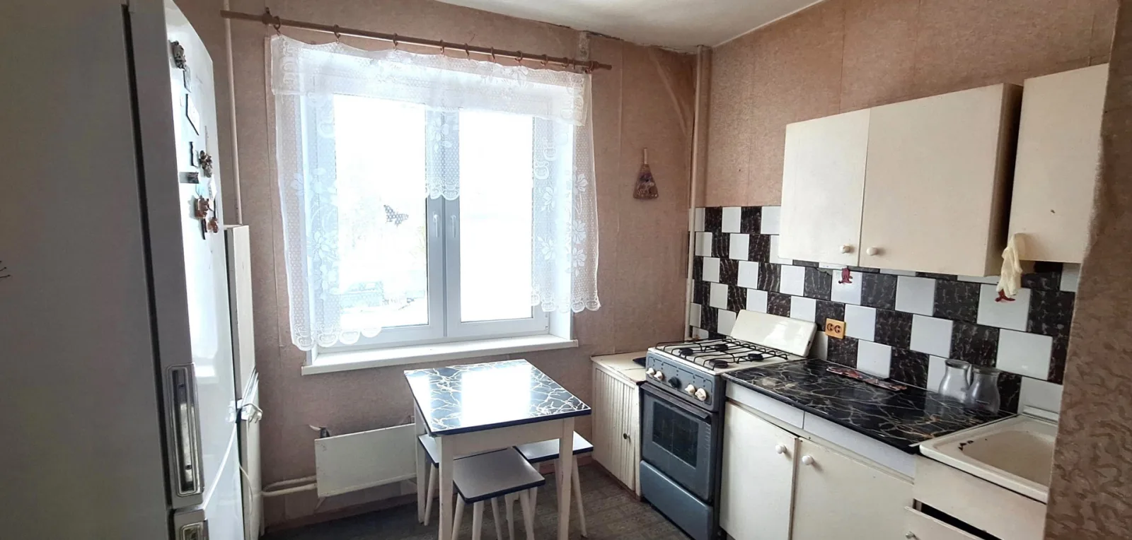 2-комн. квартира, 57,7 м², 2/5 эт.