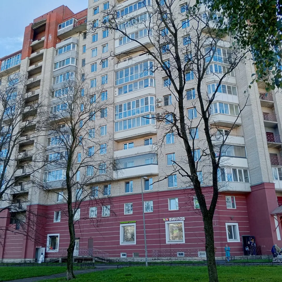 2-комн. квартира, 77,1 м², 3/16 эт.