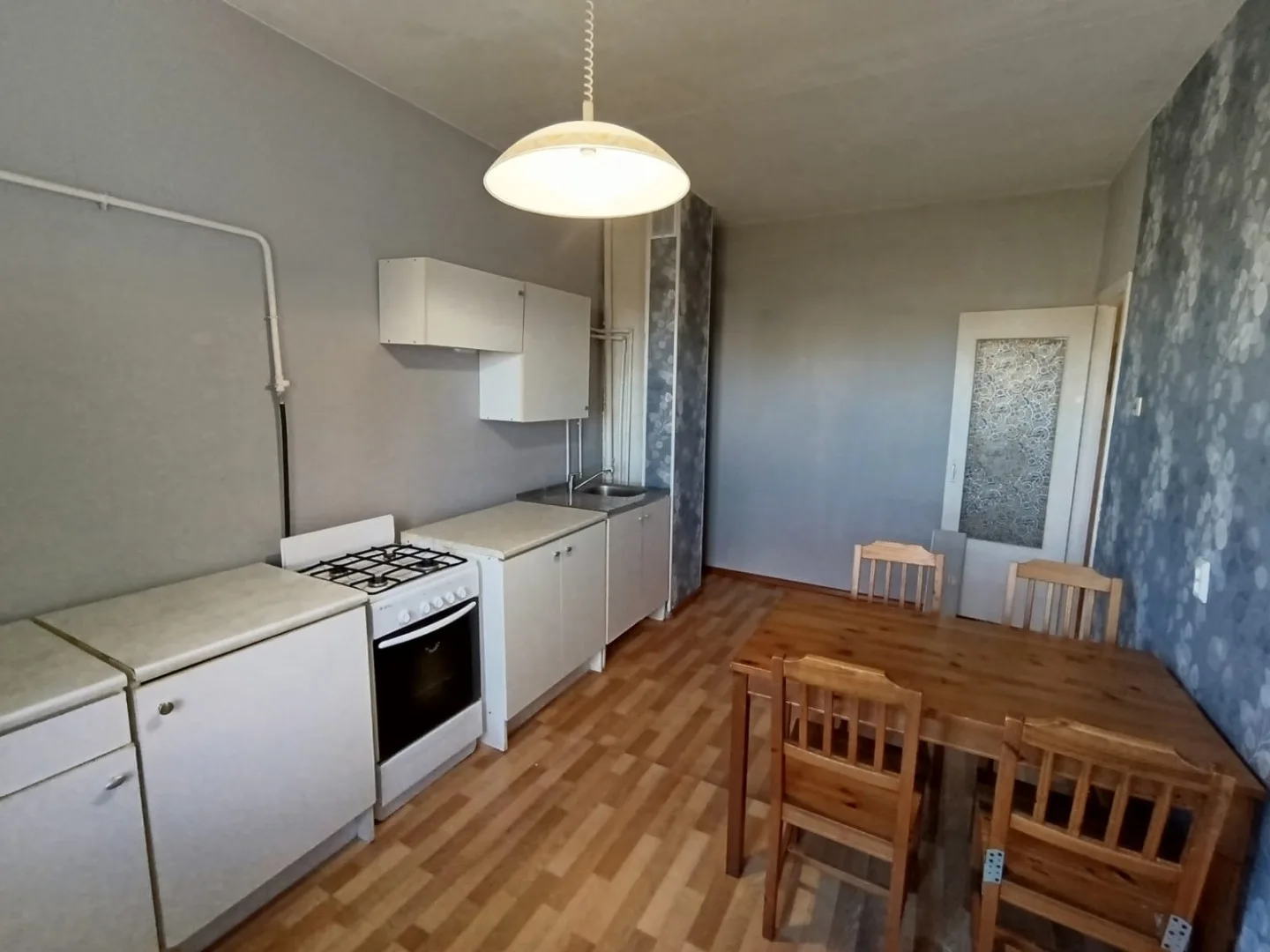 4-комн. квартира, 97,2 м², 5/5 эт.