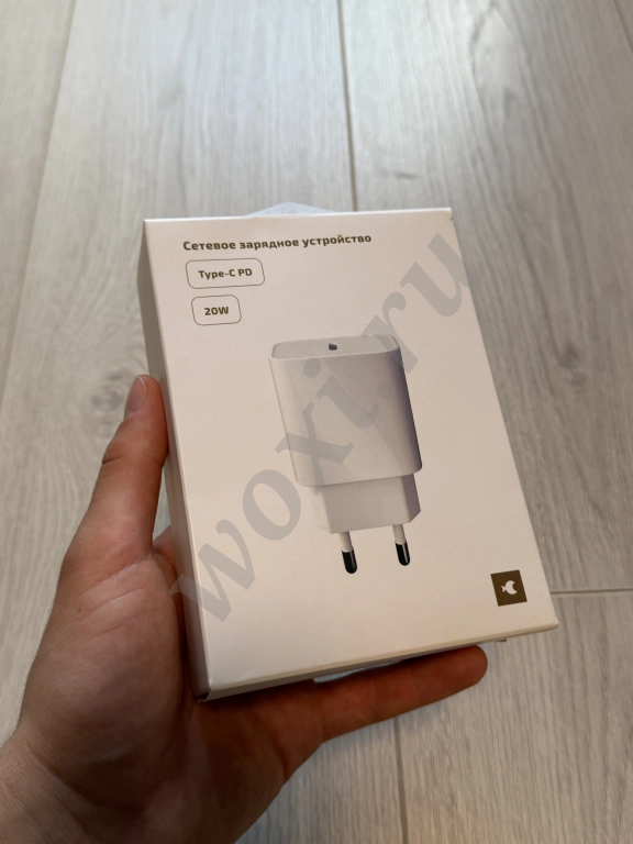 Зарядное устройство Moonfish 20W Type-C PD