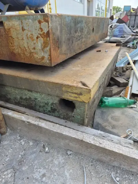 Продам плиты металлические под оборудование