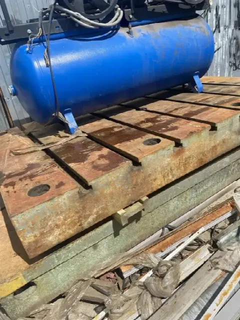 Продам плиты металлические под оборудование