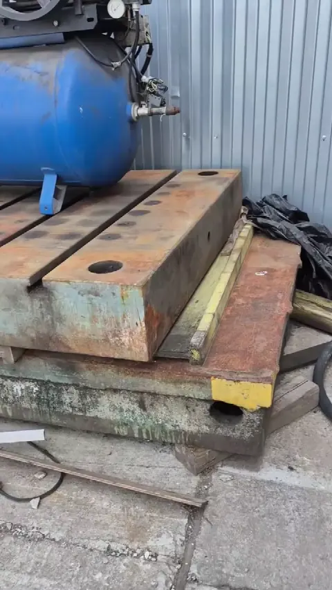 Продам плиты металлические под оборудование