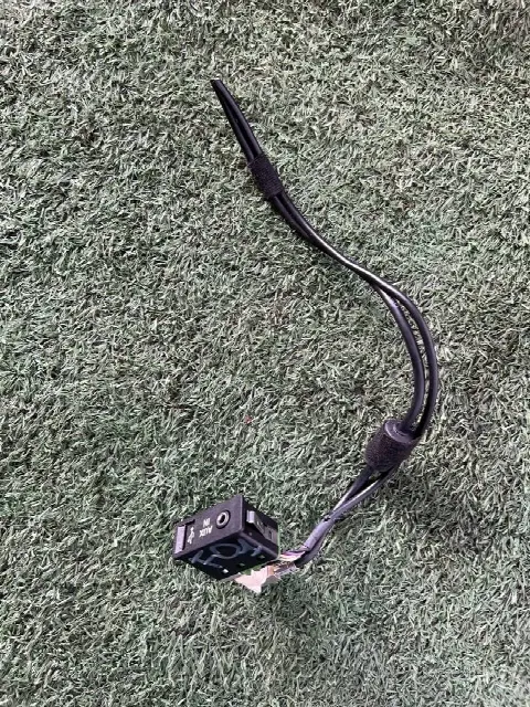 Разъем AUX / USB BMW 7 F01/F02 F01 2010