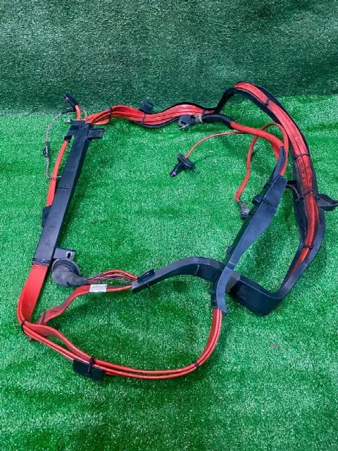 Плюсовой провод аккумулятора BMW 7 F01/F02 F01