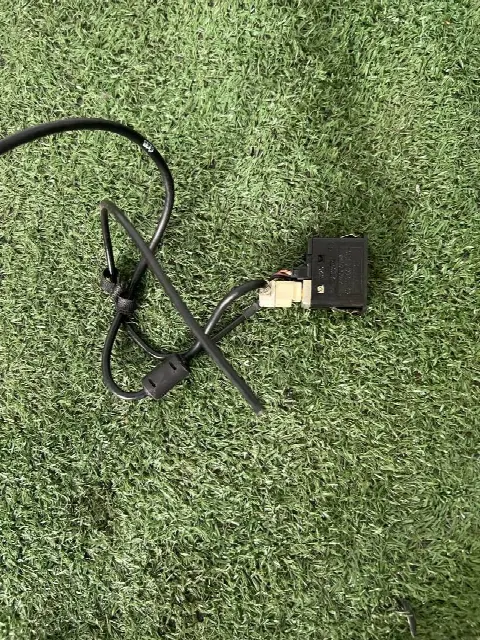 Разъем AUX / USB BMW 5 F10/F11 F10 2010