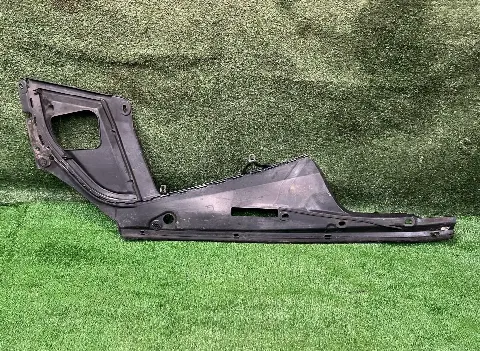 Пластик моторного отсека правый BMW 5 F10/F11 F10
