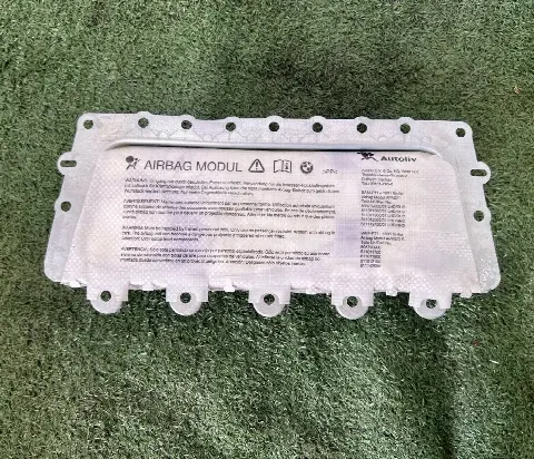 Подушка безопасности пассажира BMW 7 F01/F02 F01
