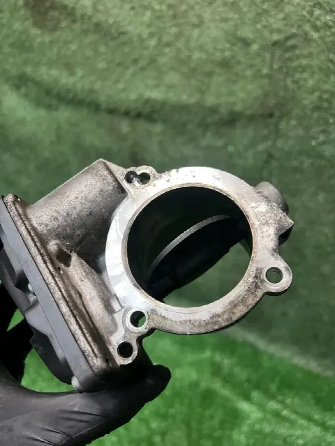 Дроссельная заслонка BMW 7 F01/F02 F01 2010