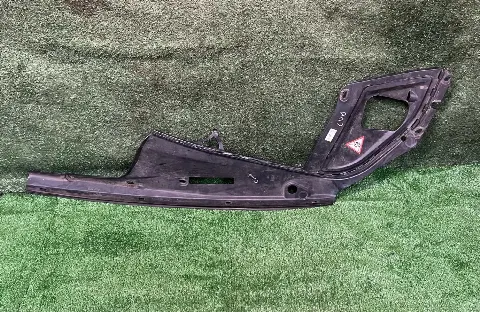 Пластик моторного отсека правый BMW 5 F10/F11 F10