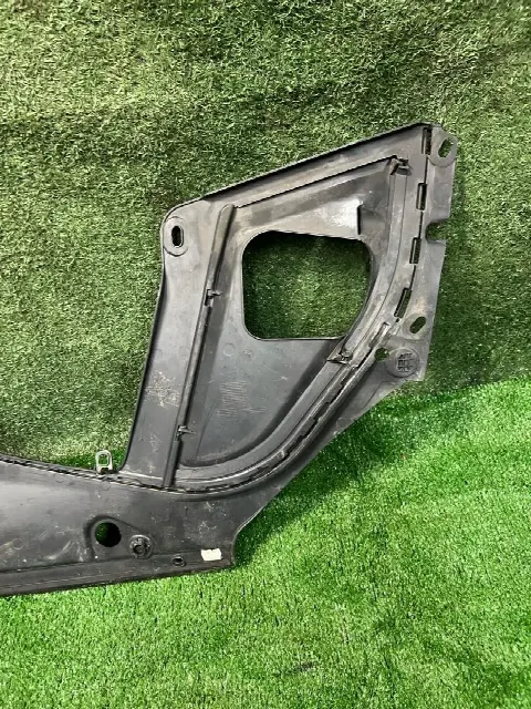 Пластик моторного отсека левый BMW 5 F10/F11 F10