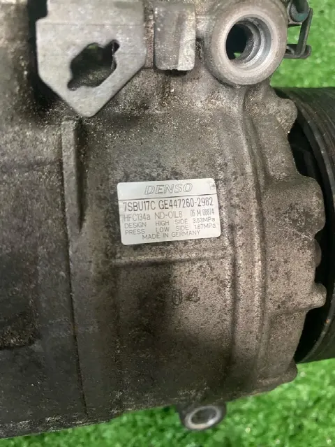 Компрессор кондиционера BMW 7 F01/F02 F01 2010