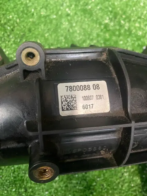 Впускной коллектор BMW 7 F01/F02 F01 2010