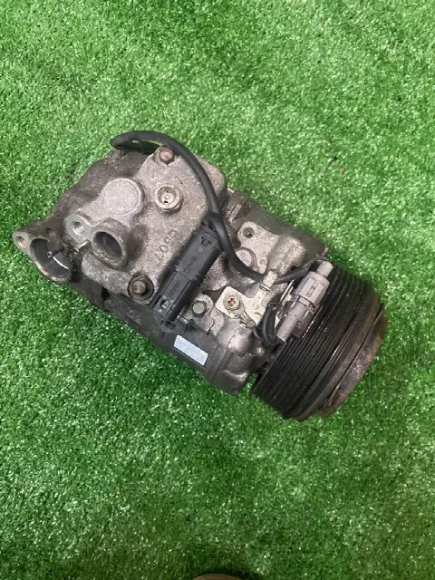 Компрессор кондиционера BMW 7 F01/F02 F01 2010