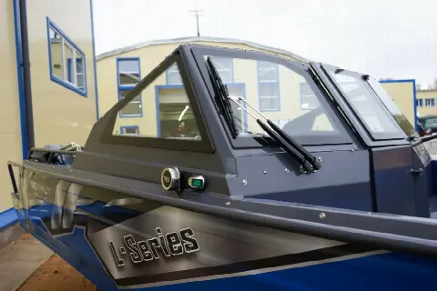 Катер (лодка) Berkut L Arctica