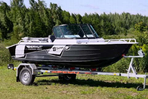 Катер (лодка) Berkut S-DC (Double Console)