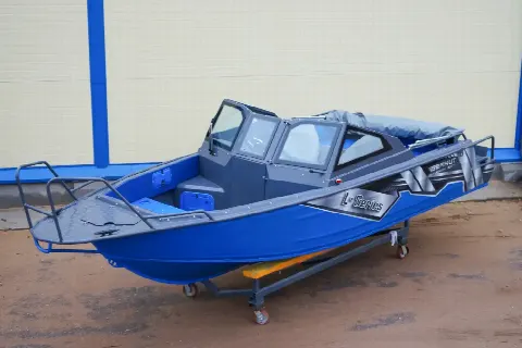 Катер (лодка) Berkut L Arctica
