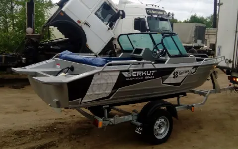 Катер (лодка) Berkut S-Fisher
