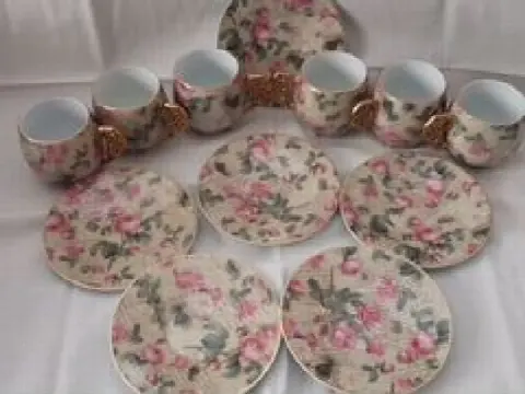 Сервизы металлические, фарфоровые