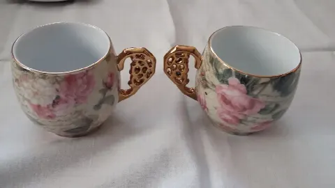 Сервизы металлические, фарфоровые