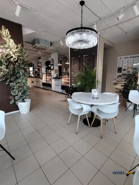 Торговое помещение, 658 м²