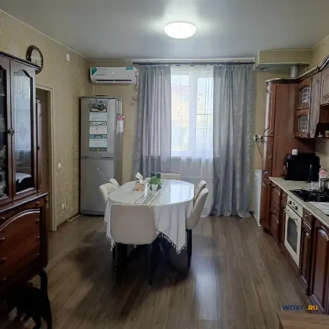Дом 177 м² на участке 8 сот.