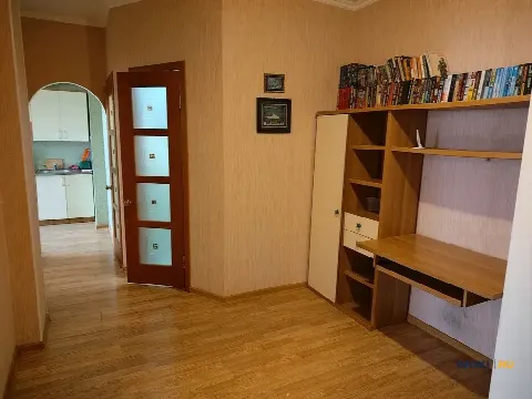 2-комн. квартира, 72 м², 6/8 эт.