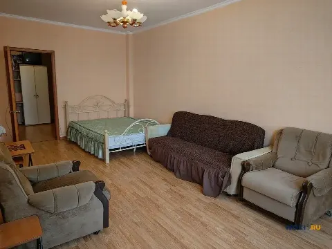 2-комн. квартира, 72 м², 6/8 эт.