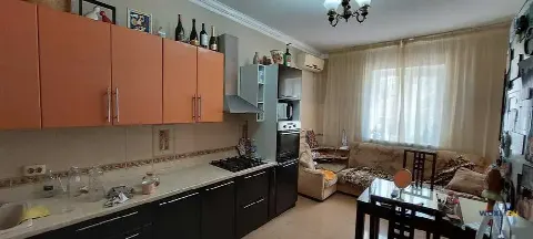 Дом 437 м² на участке 4 сот.