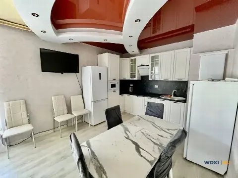 3-комн. квартира, 98 м², 2/3 эт.