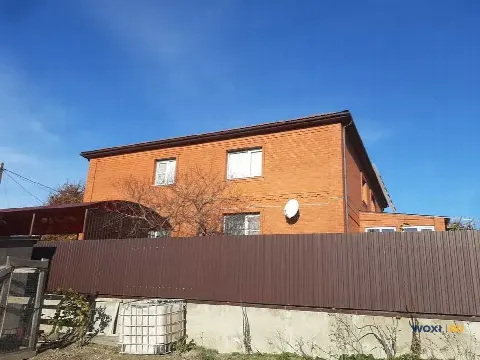 Дом 350 м² на участке 10 сот.